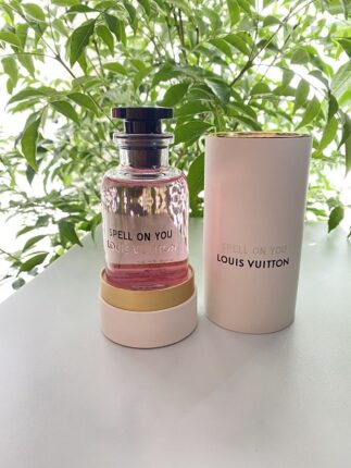 ルイヴィトン香水「スペルオンユー(SPELL ON YOU)」香りの感想口コミレビュー – 香水日和の香りレビュー