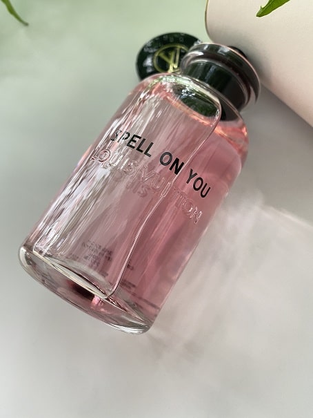 ルイヴィトン香水「スペルオンユー(SPELL ON YOU)」香りの感想口コミ 